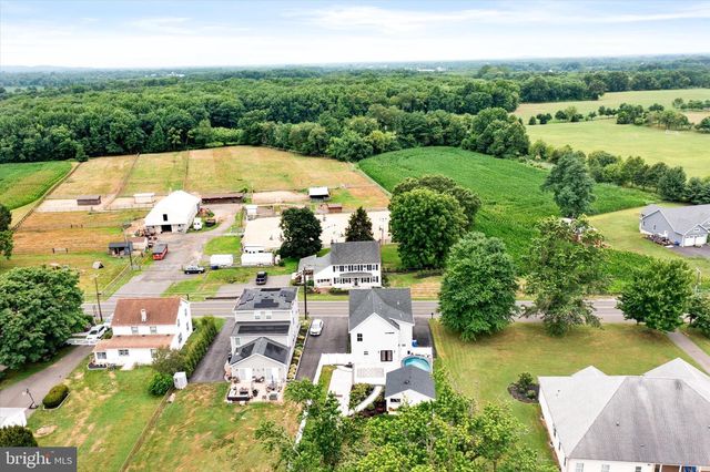 25015 MOUNT PLEASANT, Columbus, NJ 08022