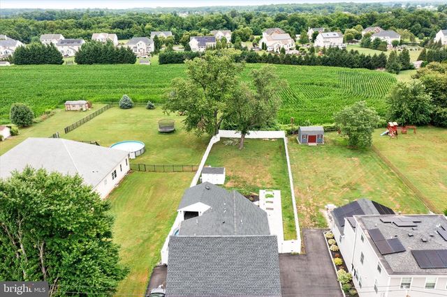 25015 MOUNT PLEASANT, Columbus, NJ 08022