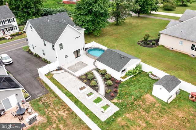 25015 MOUNT PLEASANT, Columbus, NJ 08022