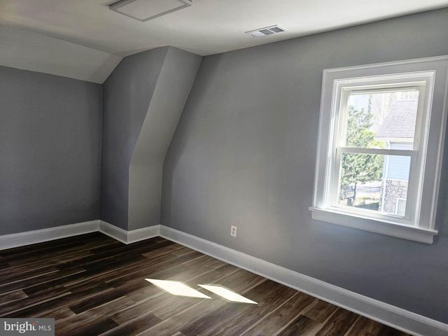 2500 S EADS ST, Arlington, VA 22202