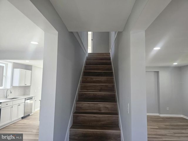 2500 S EADS ST, Arlington, VA 22202