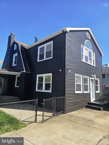 2500 S EADS ST, Arlington, VA 22202