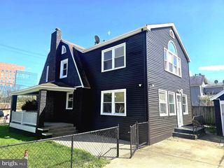 2500 S EADS ST, Arlington, VA 22202