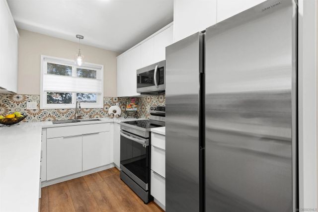 11046 Via San Marco, San Diego, CA 92129