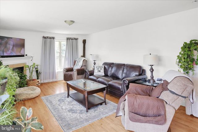 72 CIDER MILL RD, Mertztown, PA 19539