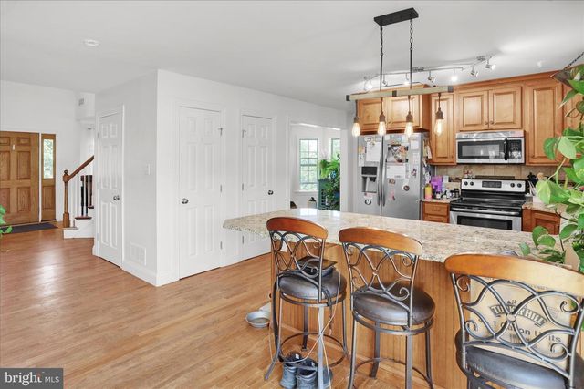 72 CIDER MILL RD, Mertztown, PA 19539