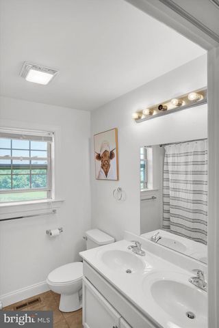 72 CIDER MILL RD, Mertztown, PA 19539