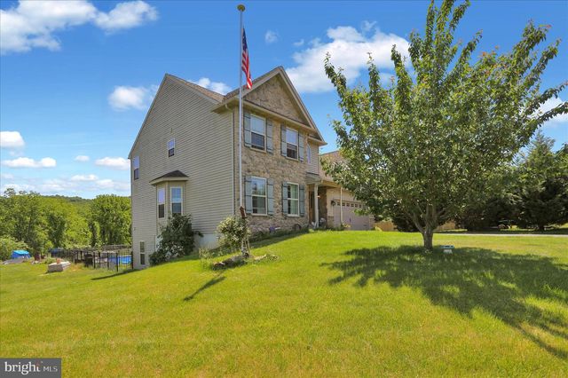 72 CIDER MILL RD, Mertztown, PA 19539