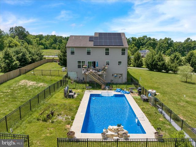 72 CIDER MILL RD, Mertztown, PA 19539