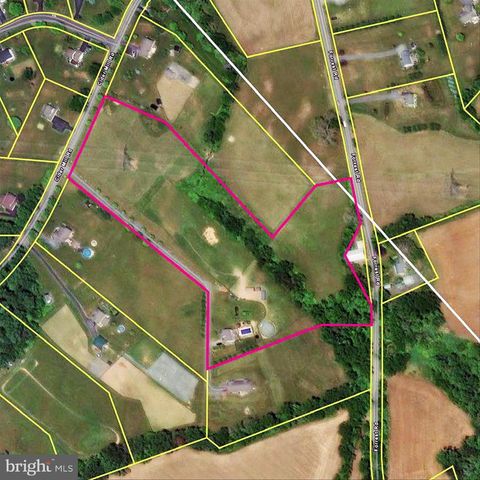 72 CIDER MILL RD, Mertztown, PA 19539