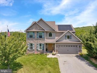 72 CIDER MILL RD, Mertztown, PA 19539