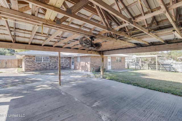 108 Vance Place, Long Beach, MS 39560