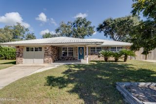108 Vance Place, Long Beach, MS 39560