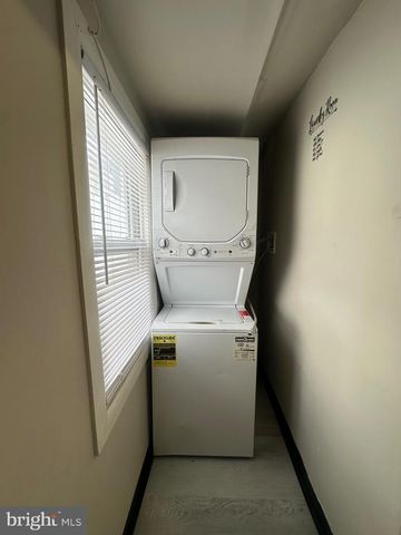 5537 PEMBERTON ST, Philadelphia, PA 19143