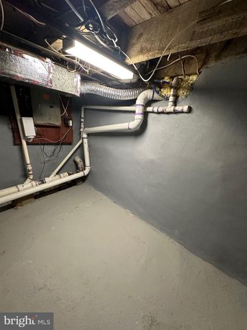 5537 PEMBERTON ST, Philadelphia, PA 19143