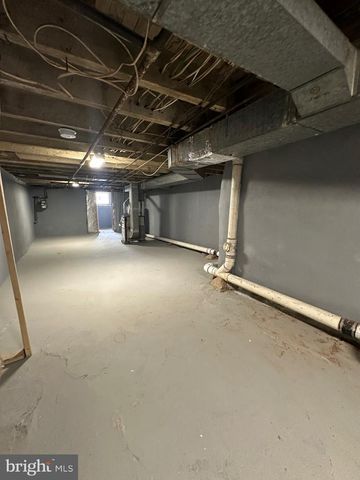 5537 PEMBERTON ST, Philadelphia, PA 19143