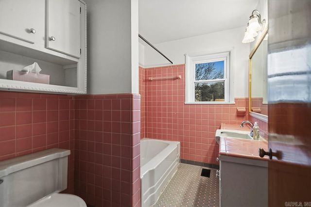 4313 Idlewild, North Little Rock, AR 72116