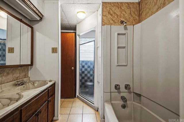 4313 Idlewild, North Little Rock, AR 72116