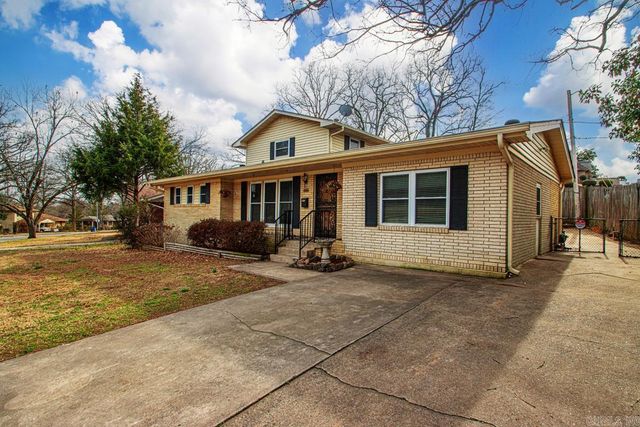 4313 Idlewild, North Little Rock, AR 72116