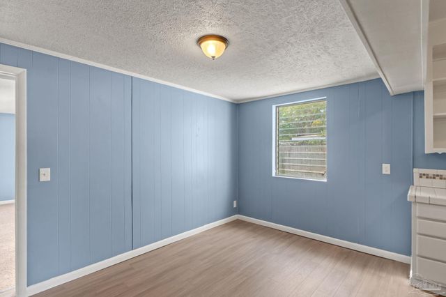 205 Mckinley Dr, Pensacola, FL 32505