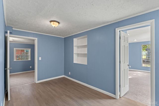 205 Mckinley Dr, Pensacola, FL 32505