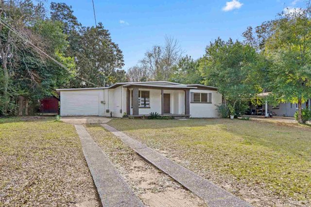 205 Mckinley Dr, Pensacola, FL 32505
