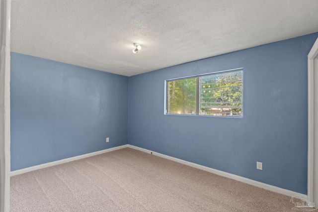 205 Mckinley Dr, Pensacola, FL 32505