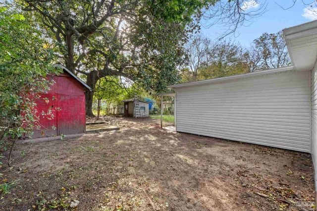 205 Mckinley Dr, Pensacola, FL 32505