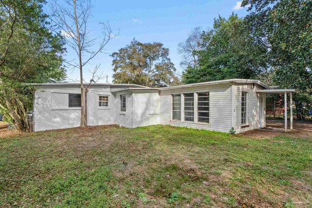 205 Mckinley Dr, Pensacola, FL 32505