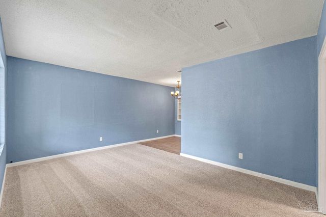 205 Mckinley Dr, Pensacola, FL 32505