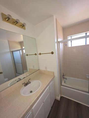 464 E Calle Begonia, Palm Springs, CA 92262