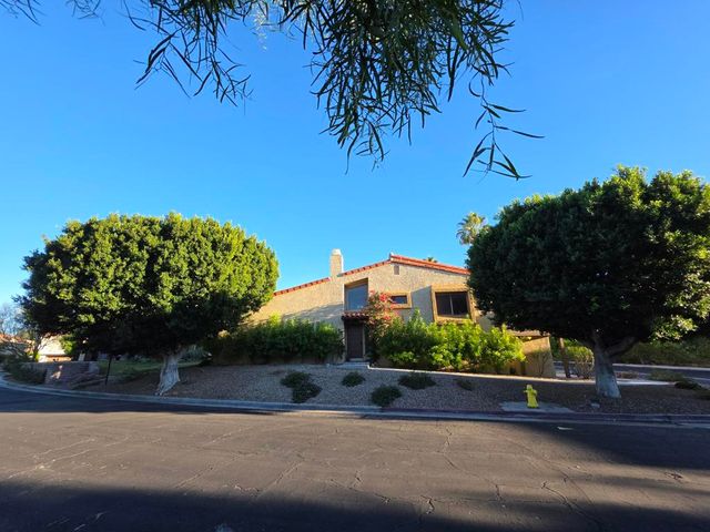 464 E Calle Begonia, Palm Springs, CA 92262