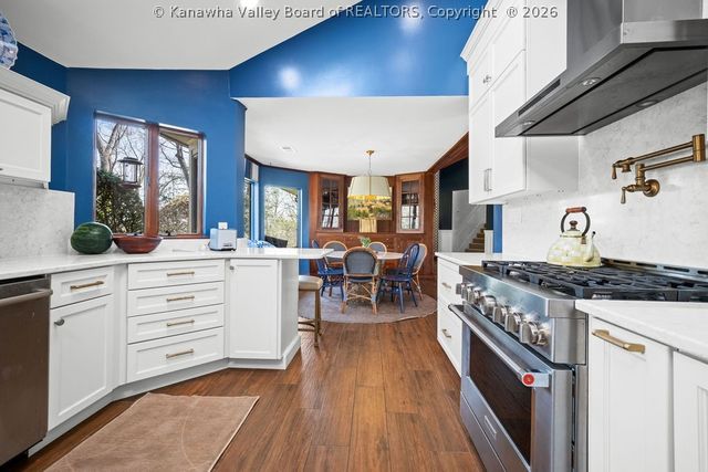 1620 Ridgeview Road, Charleston, WV 25314