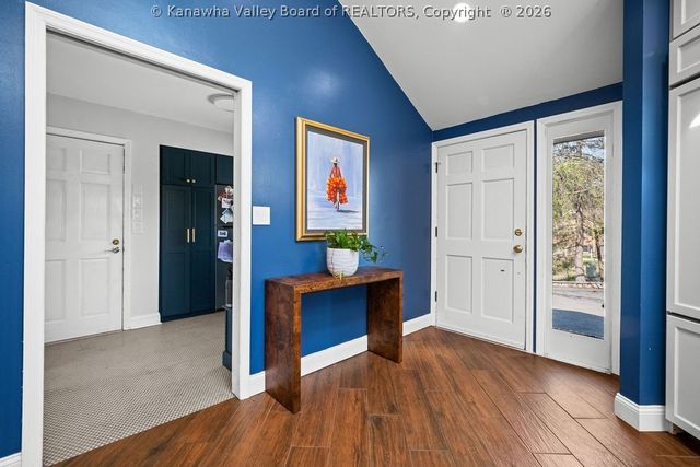 1620 Ridgeview Road, Charleston, WV 25314
