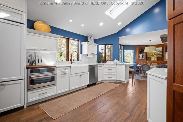 1620 Ridgeview Road, Charleston, WV 25314