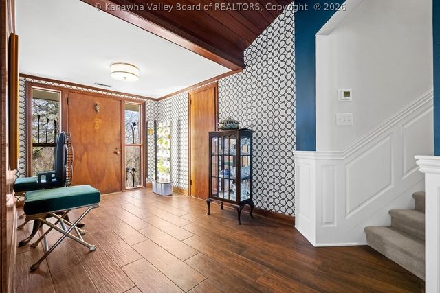 1620 Ridgeview Road, Charleston, WV 25314