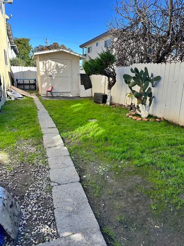 224 Flanders Ct, Hayward, CA 94541