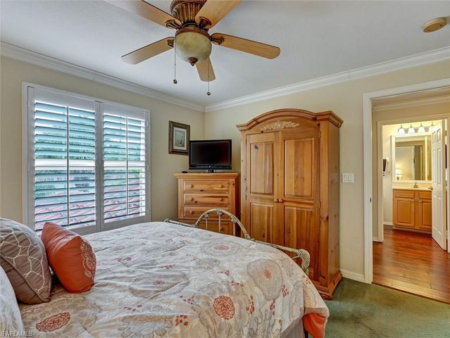 895 Eastham WAY M202, Naples, FL 34104