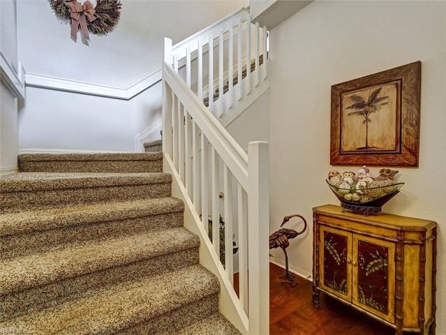 895 Eastham WAY M202, Naples, FL 34104