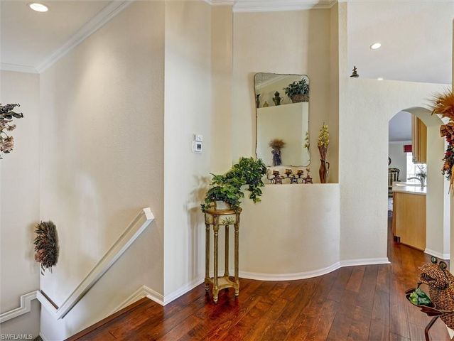 895 Eastham WAY M202, Naples, FL 34104