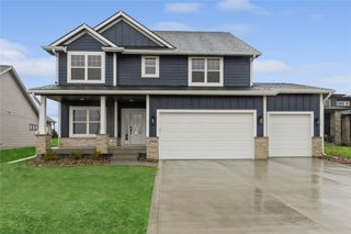 2816 NW Cedarwood Drive, Ankeny, IA 50023