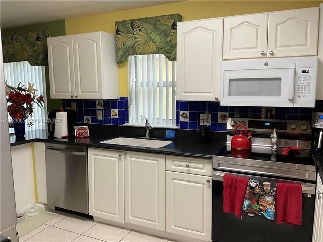 11431 SW 21st St, Miramar, FL 33025