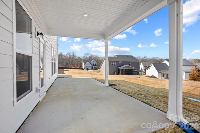 1011 High Bluff Point SE, Waxhaw, NC 28173