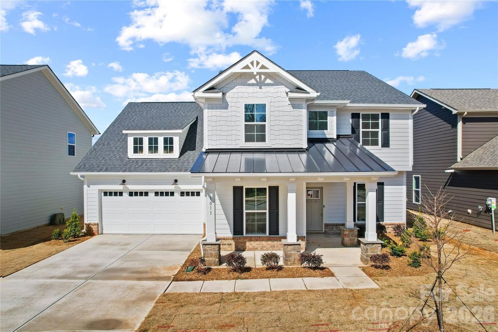 1011 High Bluff Point SE, Waxhaw, NC 28173