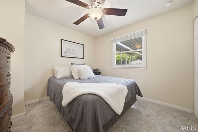 27 Michelle Lane, St Peters, MO 63376