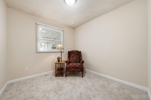 27 Michelle Lane, St Peters, MO 63376