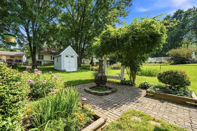 27 Michelle Lane, St Peters, MO 63376