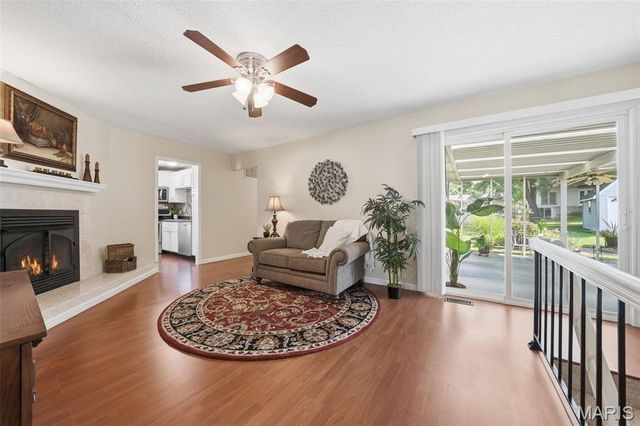 27 Michelle Lane, St Peters, MO 63376