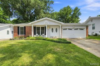 27 Michelle Lane, St Peters, MO 63376