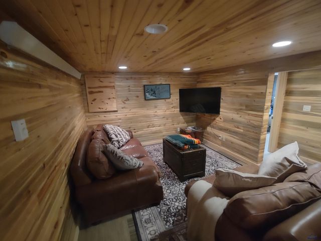 21173 LAST CHANCE TRAIL, Lead, SD 57754